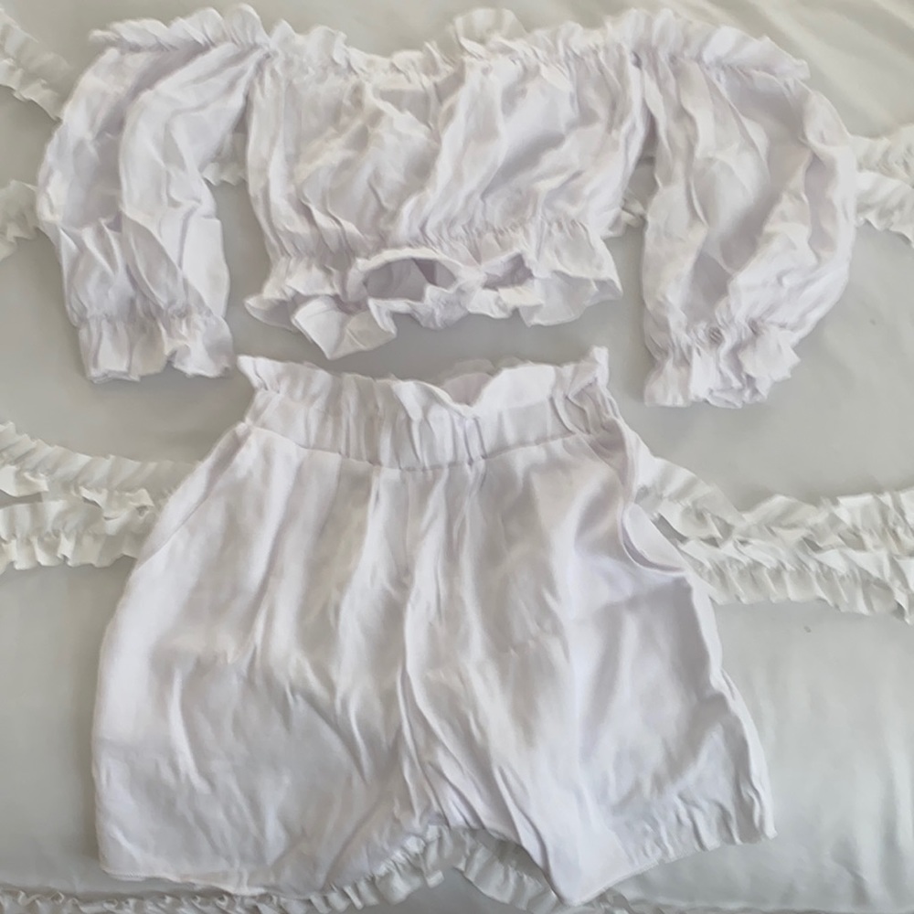White linen short set - never worn
